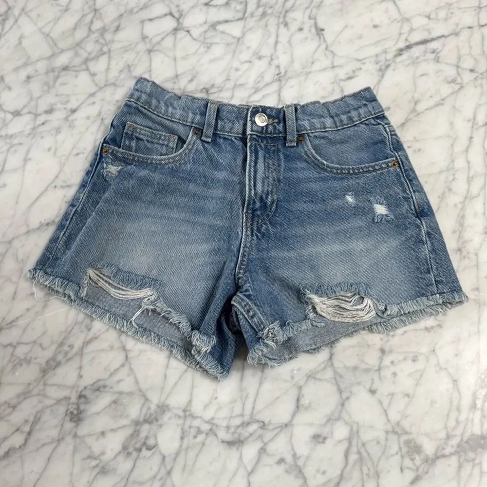 Zara Girls Short Blue Denim Frayed Hem Snap Front Distressed Sz 11/12